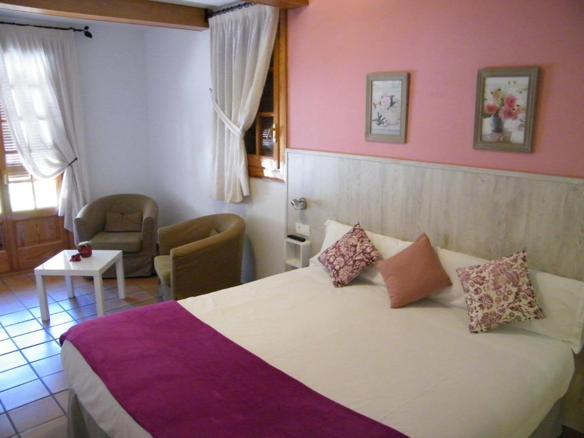 Hotel Lamoga Льяворсі Екстер'єр фото